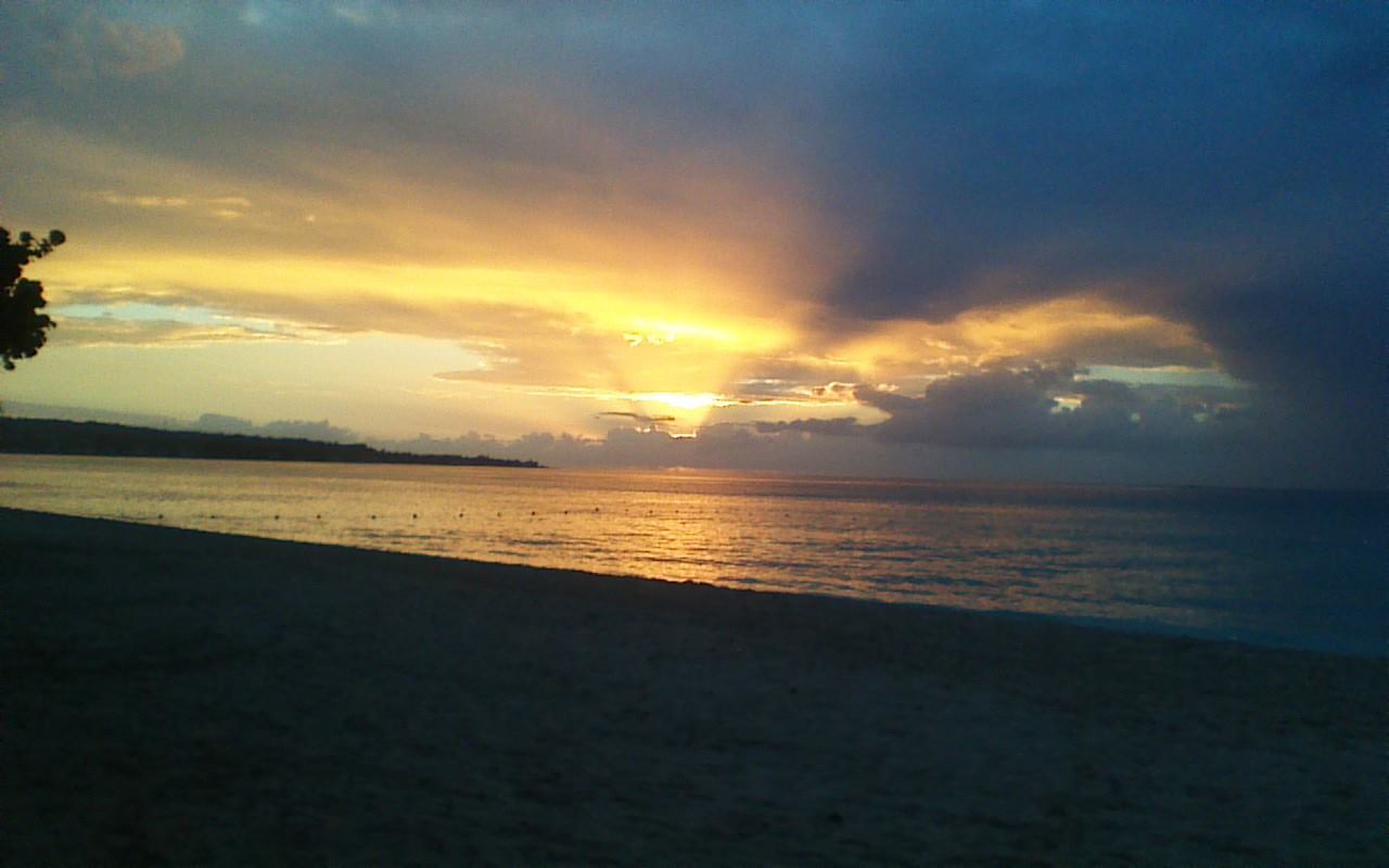 Name:  sunday sunset 2.jpg
Views: 327
Size:  70.3 KB