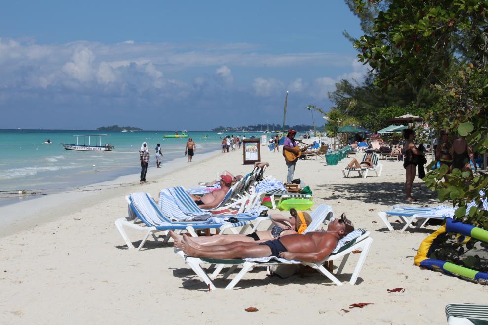 Name: IMG_8059.jpg
Views: 678
Size: 95.5 KB