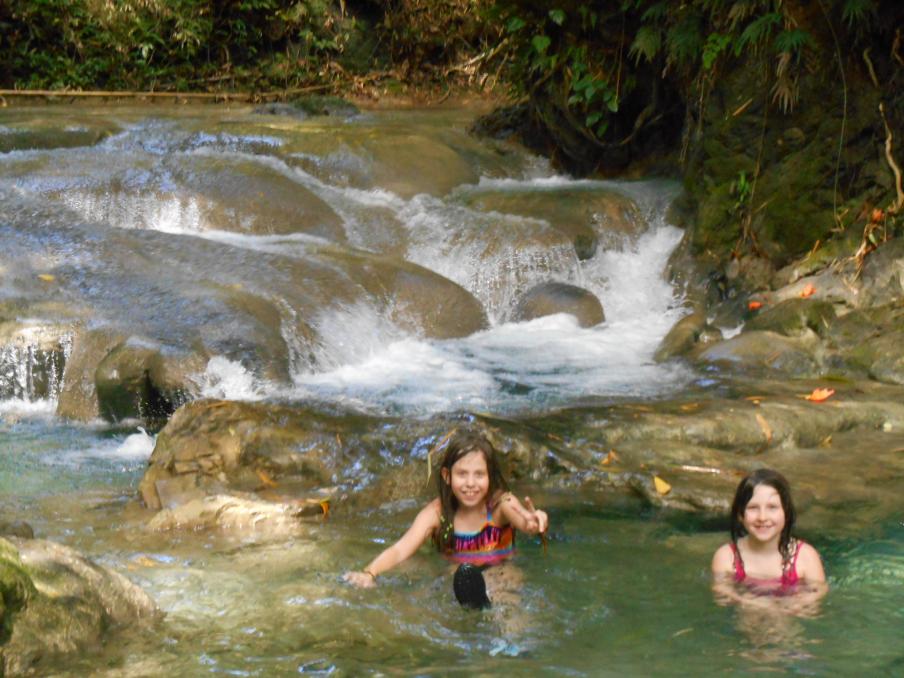 Name:  jamaica with kids jan 2014 300.jpg
Views: 655
Size:  93.8 KB