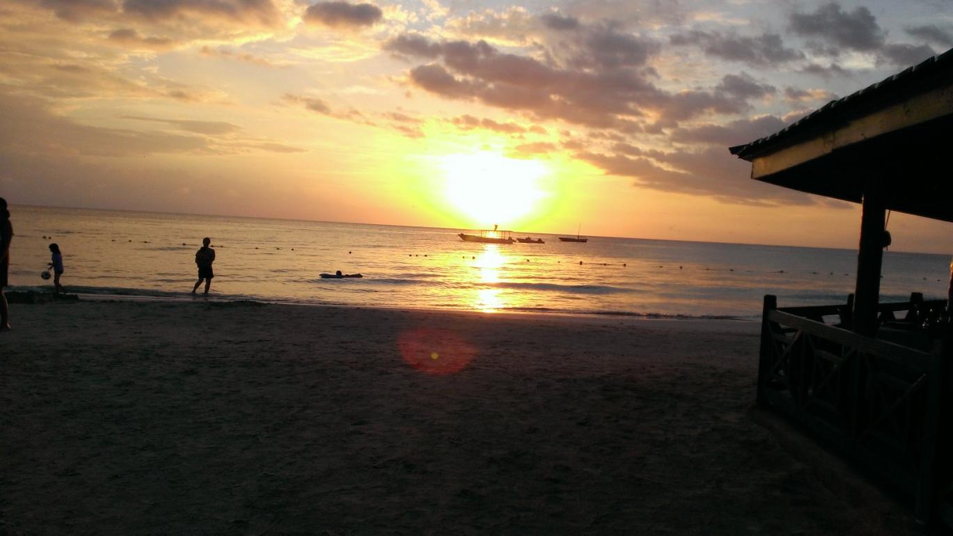 Name:  Thurs Sunset 1.jpg
Views: 365
Size:  91.2 KB