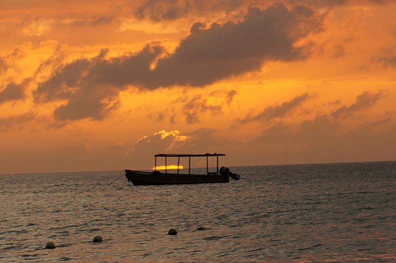 Name:  Jamaica 2013 sunset boat.jpg
Views: 1344
Size:  46.2 KB