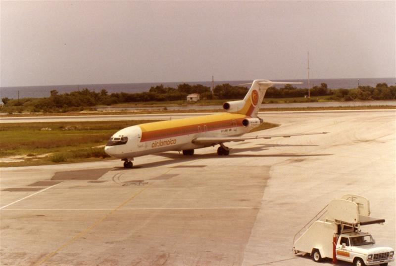 Name:  Taxi To Terminal.JPG
Views: 1121
Size:  45.6 KB