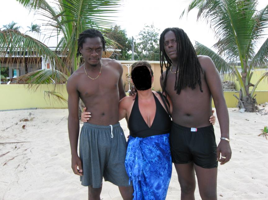 Name:  jamaica 2010 #2 051.jpg
Views: 507
Size:  95.9 KB