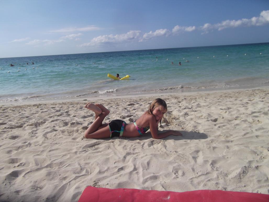 Name:  spanksgiving 2014 in negril 1077.jpg
Views: 601
Size:  92.0 KB