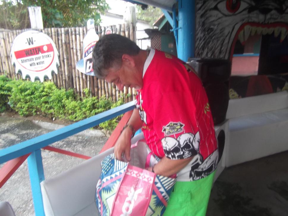 Name:  spanksgiving 2014 in negril 1106.jpg
Views: 661
Size:  90.1 KB