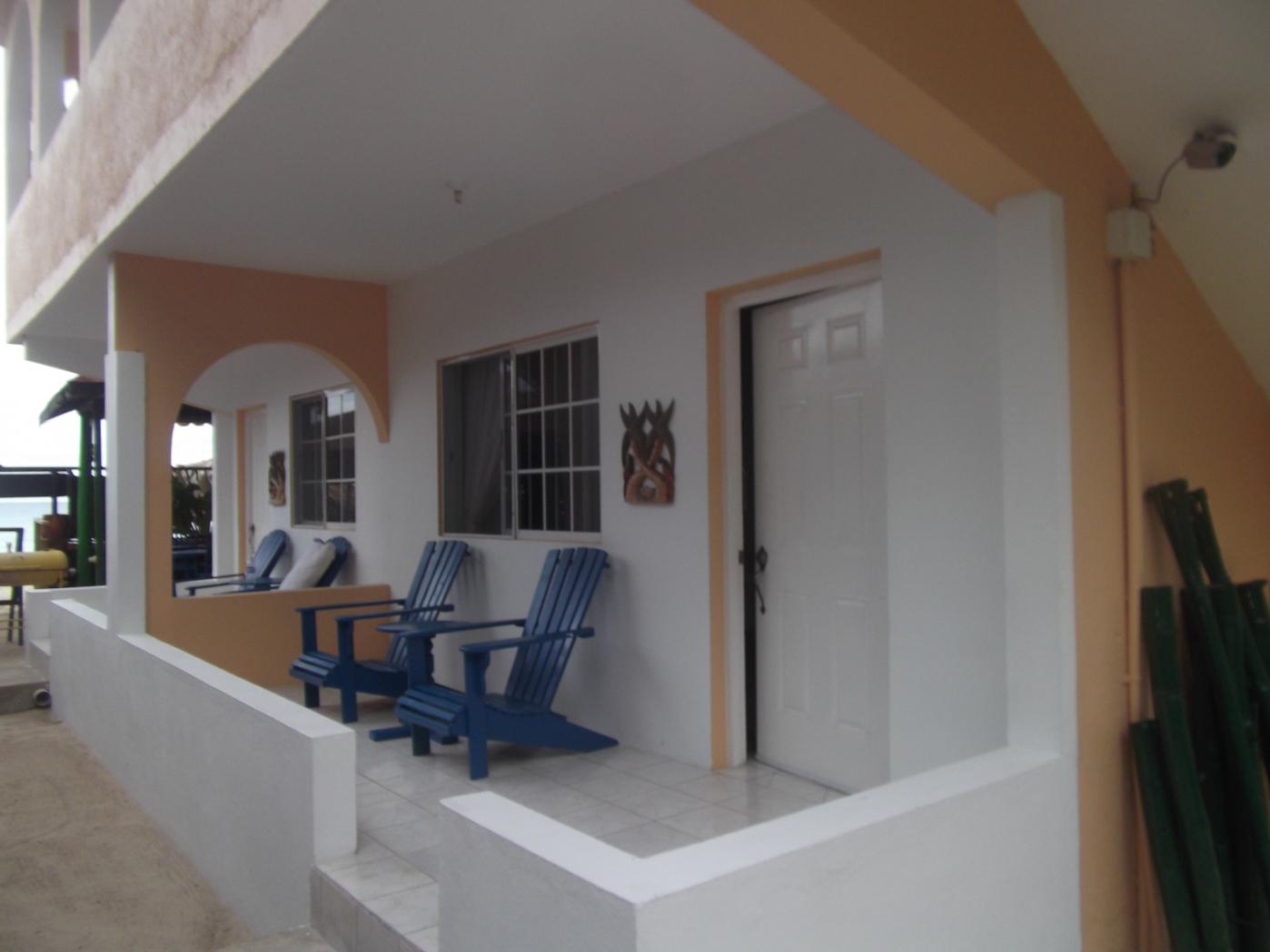 Name:  spanksgiving 2014 in negril 1194.jpg
Views: 651
Size:  75.6 KB