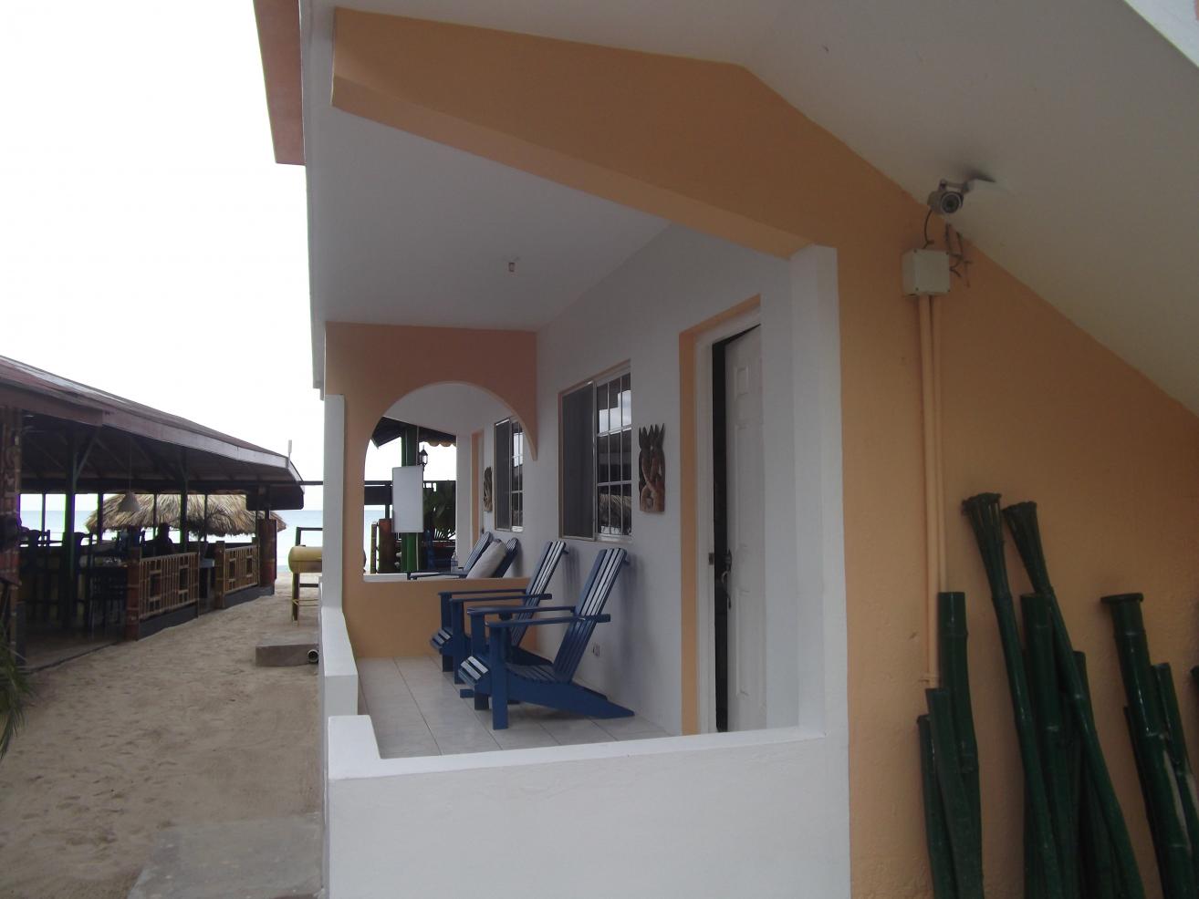 Name:  spanksgiving 2014 in negril 1193.jpg
Views: 647
Size:  81.6 KB