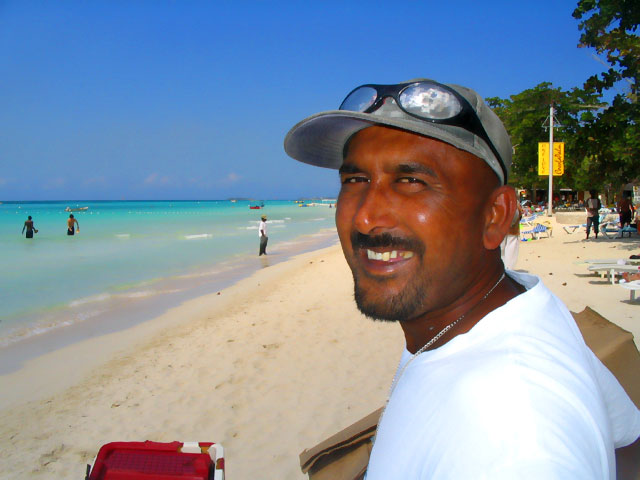 Name:  beachvendor_pattyman3.jpg
Views: 930
Size:  54.4 KB