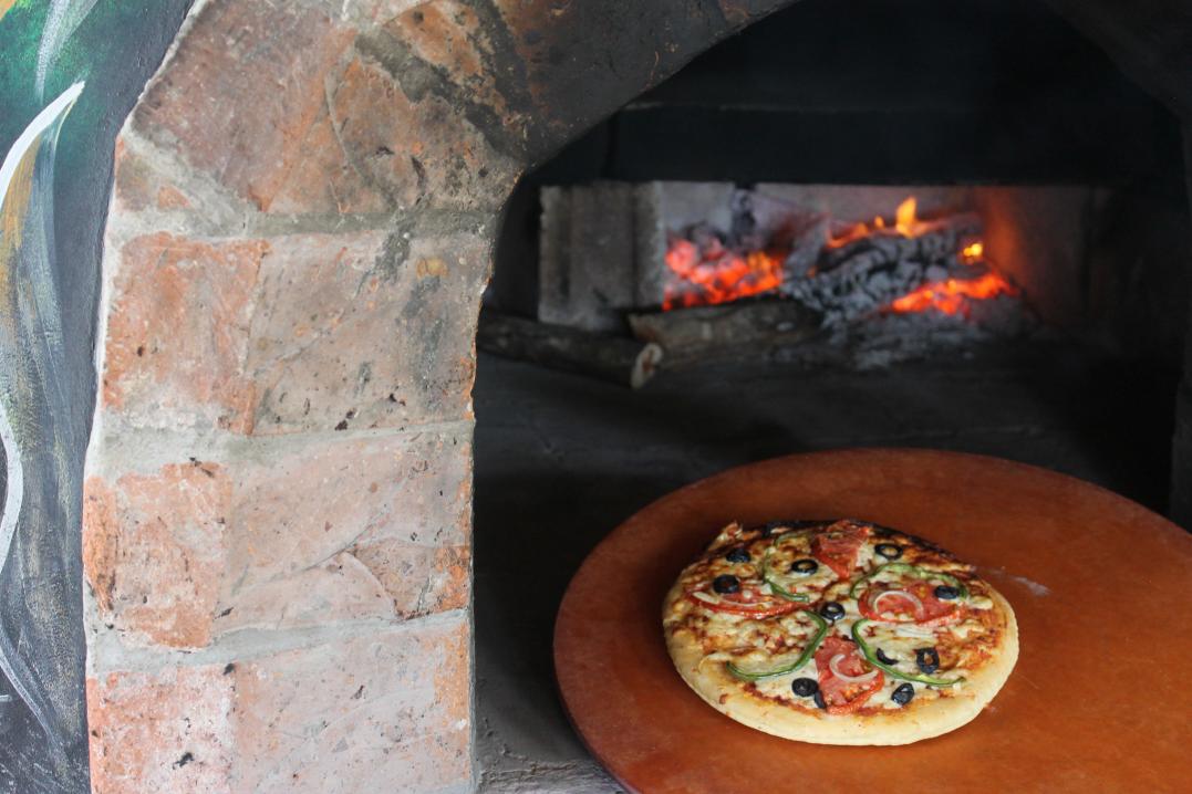 Name:  Awesome Brick Oven Pizza.jpg
Views: 223
Size:  93.1 KB
