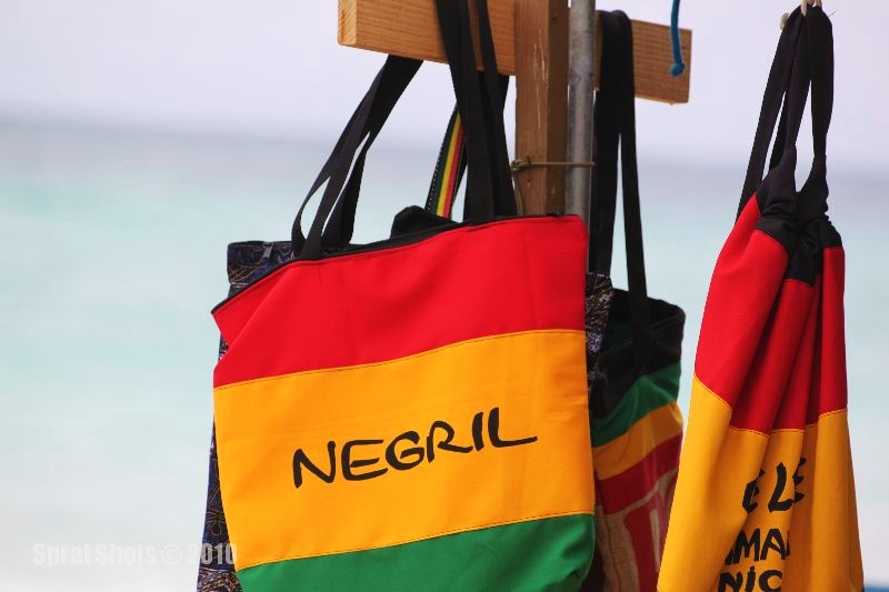 Name:  NegrilbagsA.jpg
Views: 974
Size:  69.8 KB