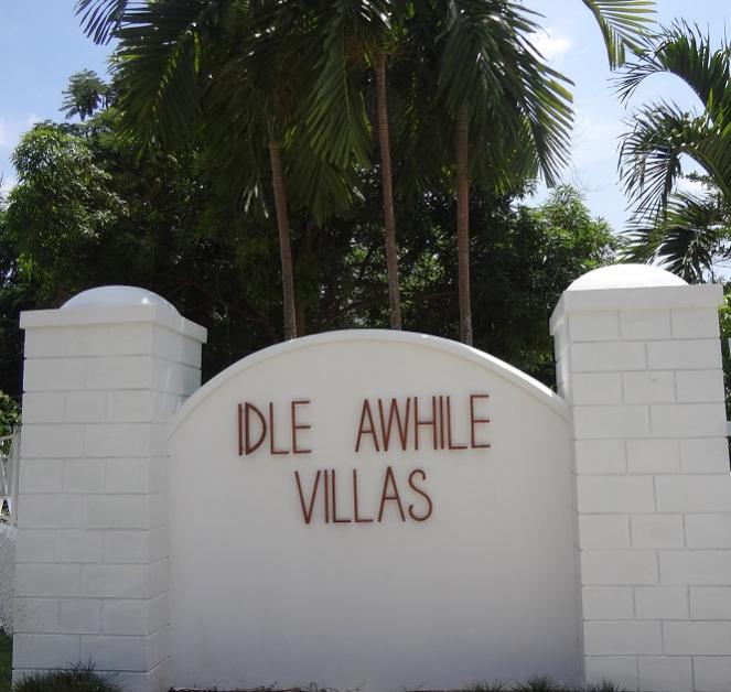 Name:  Idle Awhile gate.jpg
Views: 646
Size:  56.7 KB
