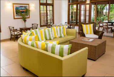 Name:  Palms living room.jpg
Views: 436
Size:  20.3 KB