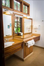 Name:  Palm bathroom.jpg
Views: 428
Size:  10.5 KB