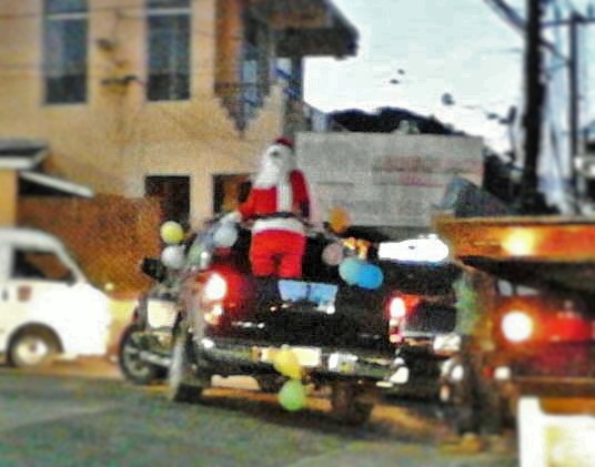 Name:  santa (4).jpg
Views: 446
Size:  69.2 KB