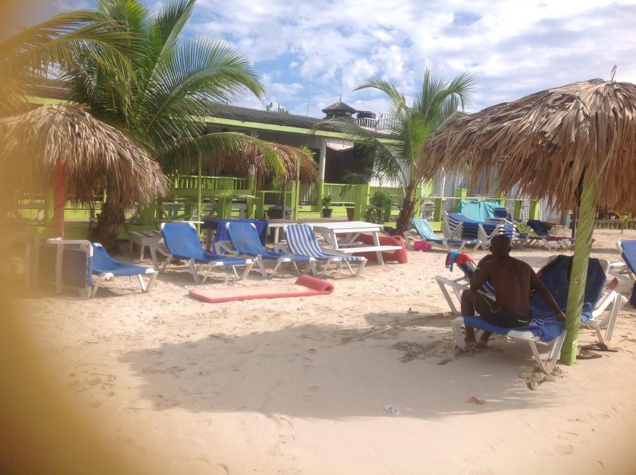 Name:  079.jpg
Views: 464
Size:  95.7 KB