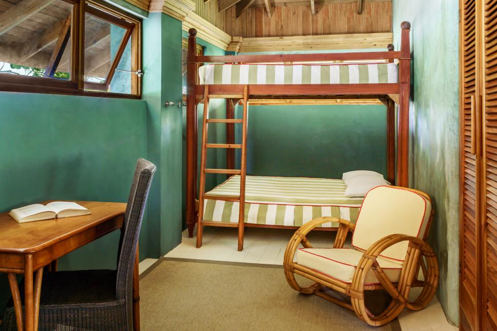 Name:  20160201_Beach_Fam_Suite_bedroom.jpg
Views: 502
Size:  96.4 KB