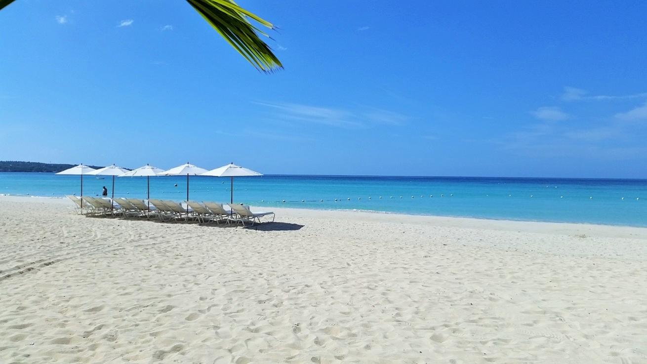 Name:  Beach chairs.jpg
Views: 538
Size:  93.3 KB