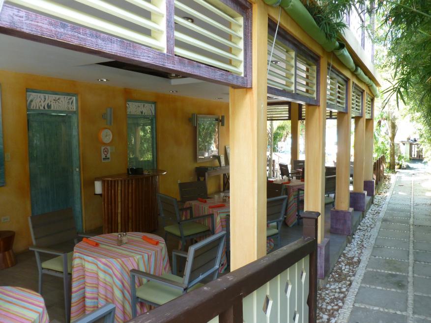 Name:  restaurant.jpg
Views: 899
Size:  95.7 KB