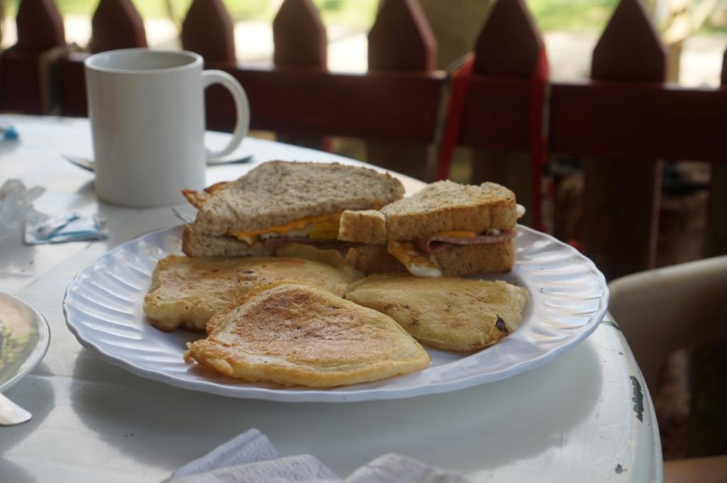 Name:  Breakfast Sand & banana pancakes - Montanas .jpg
Views: 456
Size:  60.3 KB