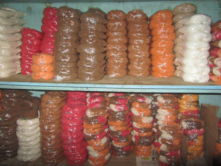 Name:  Jamaica 11-18-13 - Sav Market - 6450.jpg
Views: 894
Size:  97.0 KB