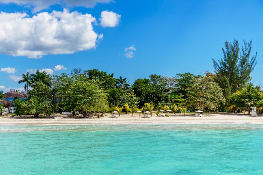Name:  20160201_IA_Villas_Property_from_water.jpg
Views: 434
Size:  97.1 KB