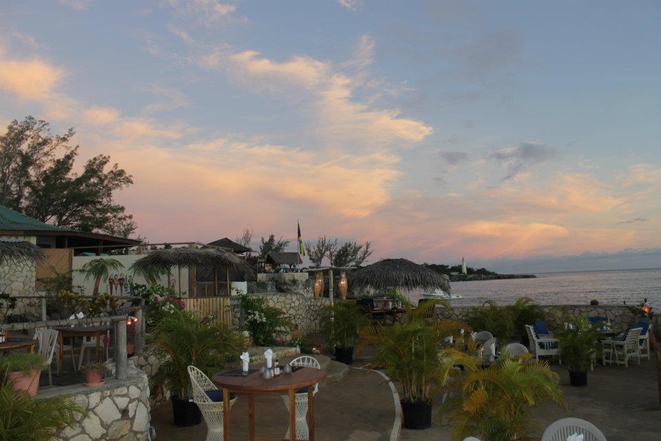 Name:  308880_2523993541176_1293506779_33043392_968902960_n.jpg
Views: 540
Size:  71.3 KB