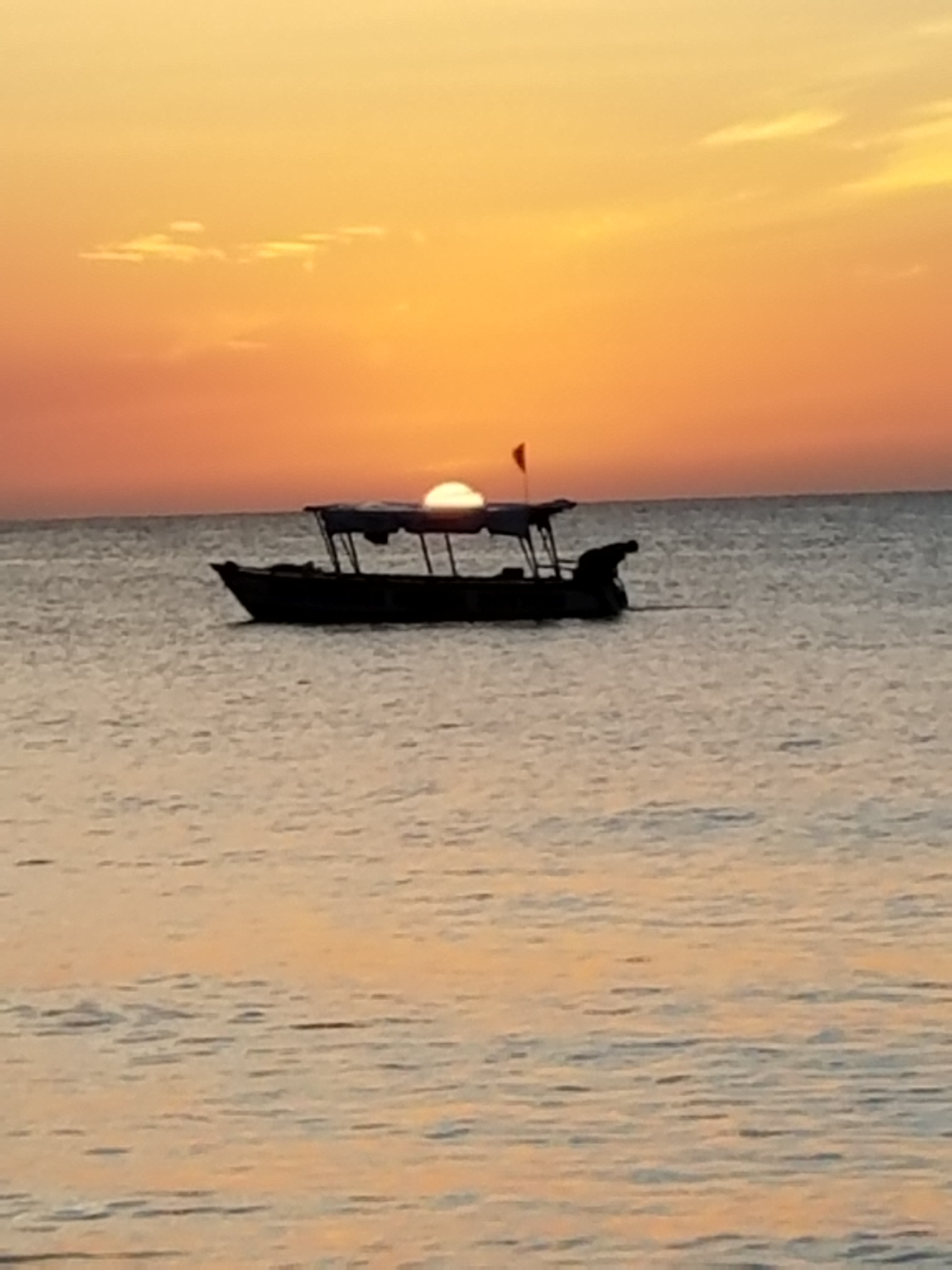 Name:  sunset2.jpg
Views: 752
Size:  1.21 MB