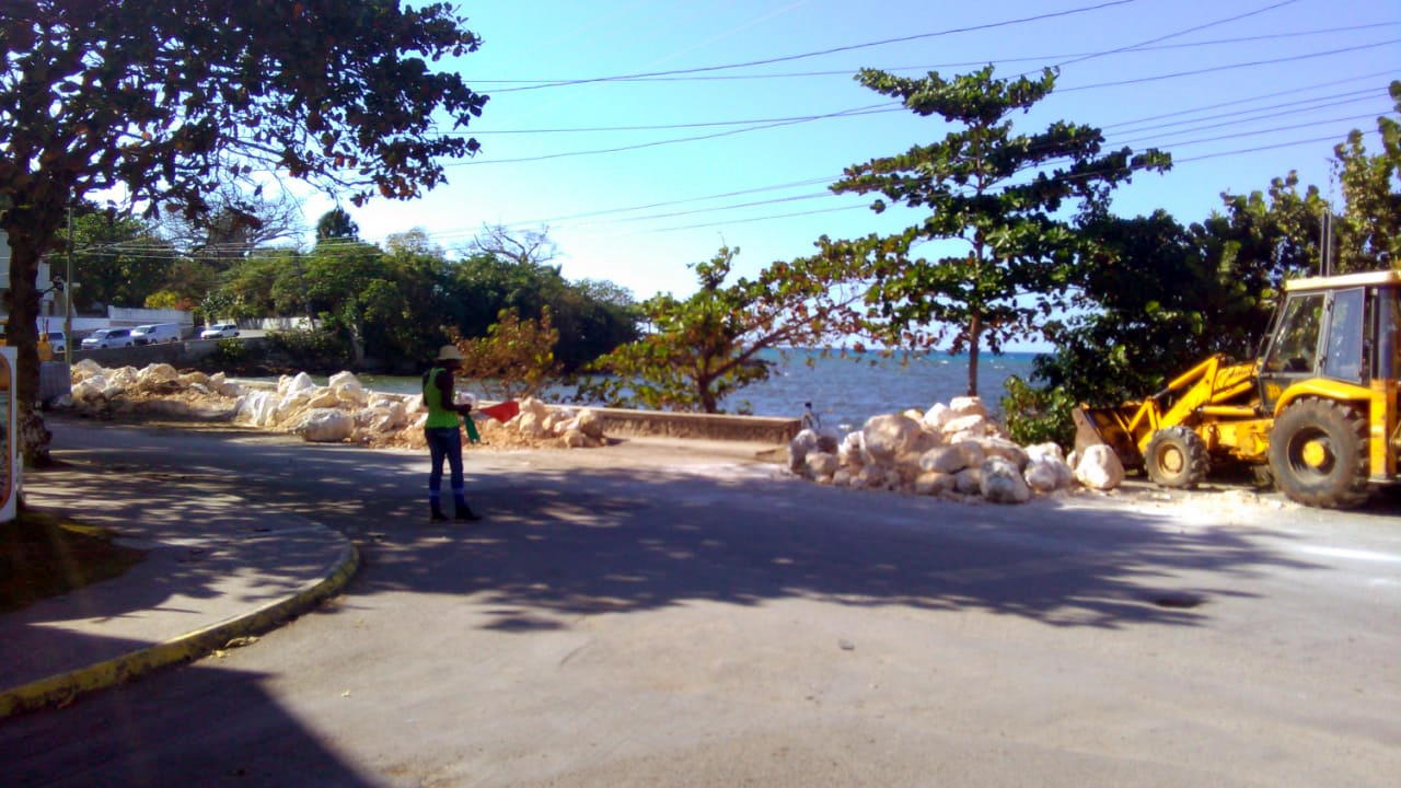 Name:  hole2.jpg
Views: 837
Size:  143.7 KB