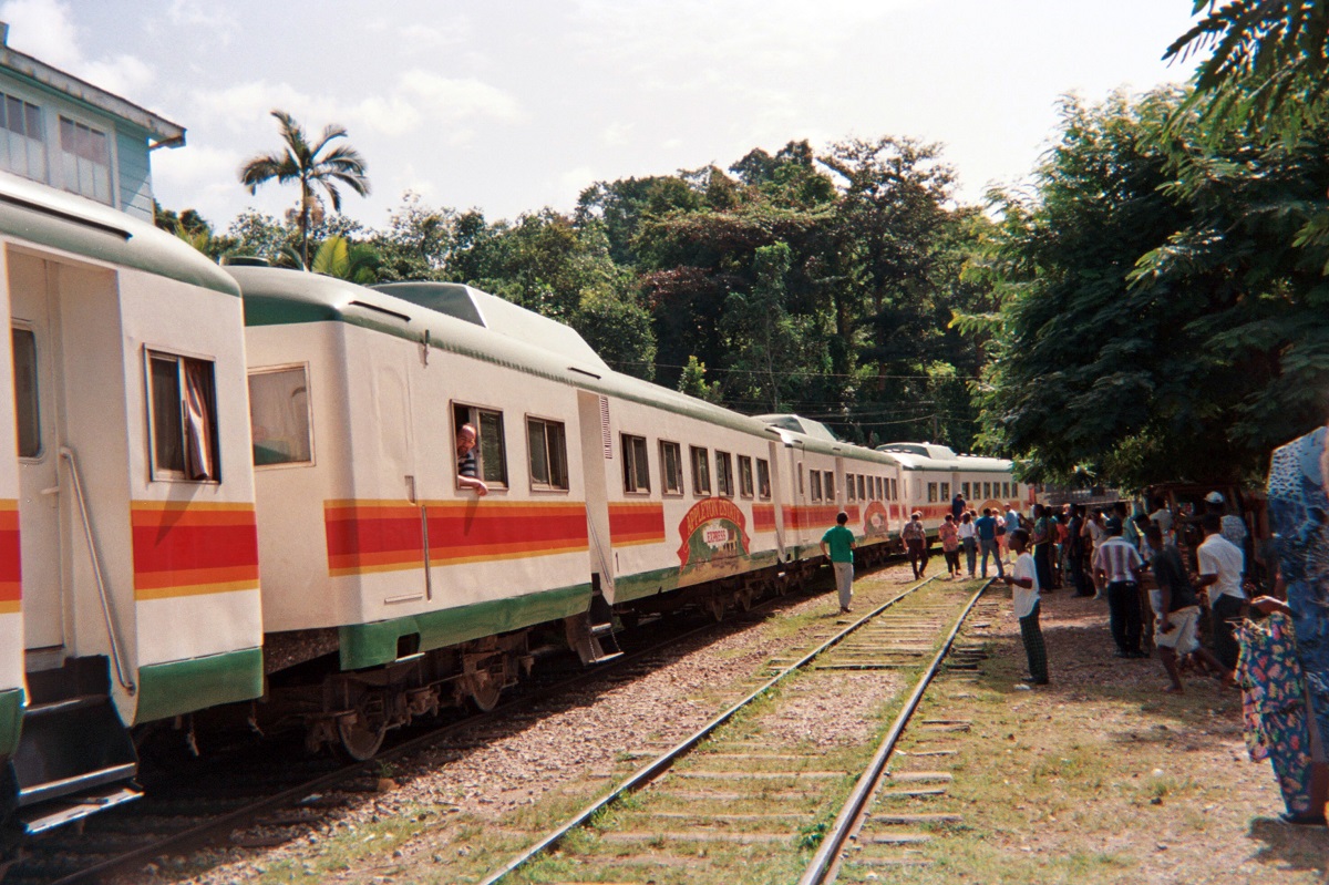 Name:  935 Appleton Express.jpg
Views: 835
Size:  432.7 KB