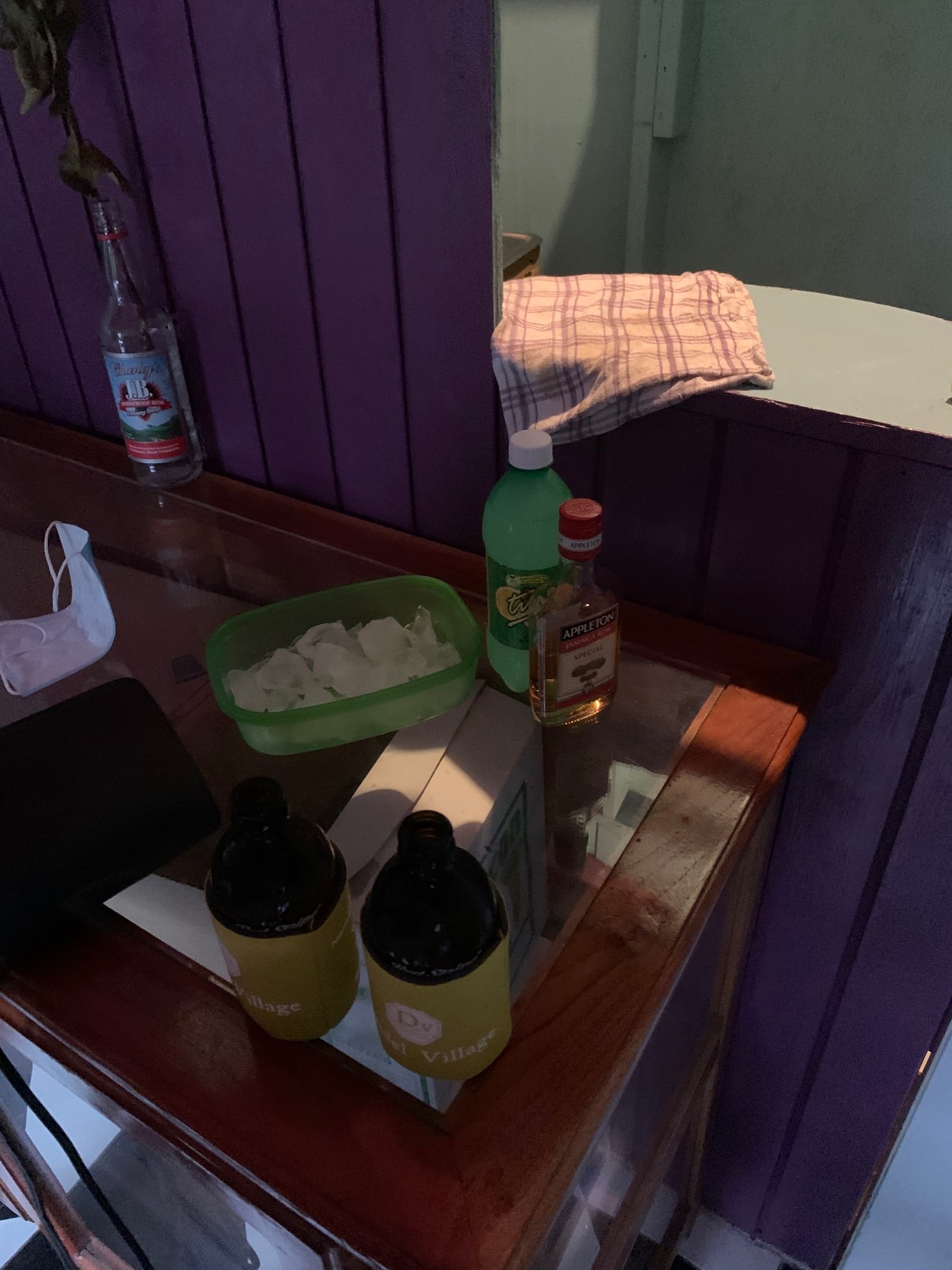 Name:  PrivateBar.jpg
Views: 5464
Size:  636.1 KB