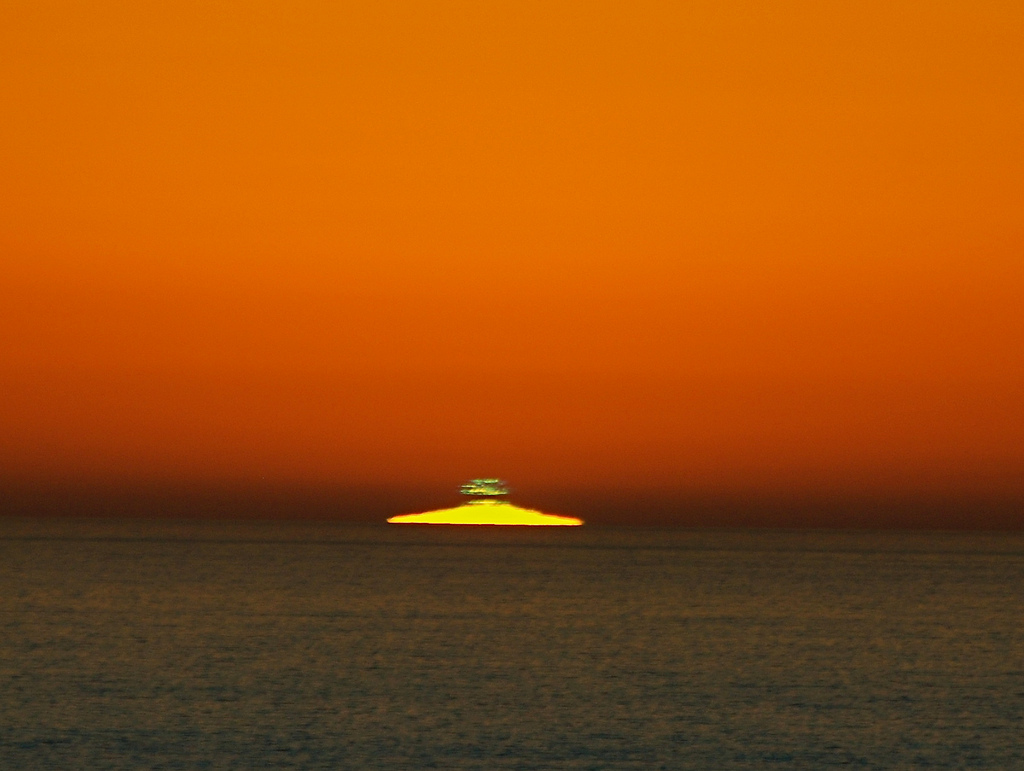 Name:  Green Flash(1).jpg
Views: 939
Size:  240.8 KB