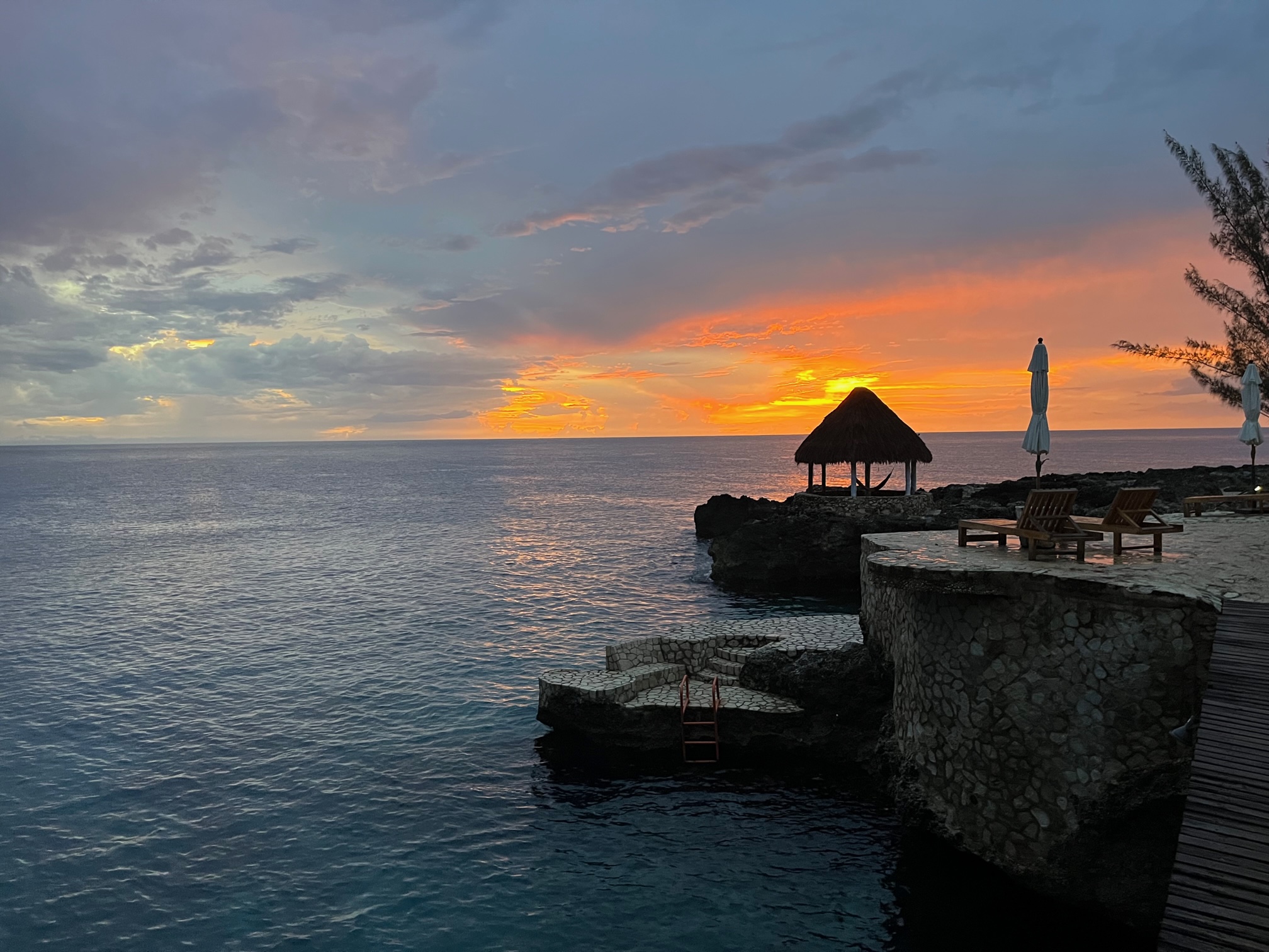 Name:  Sunset Late.jpg
Views: 523
Size:  878.7 KB