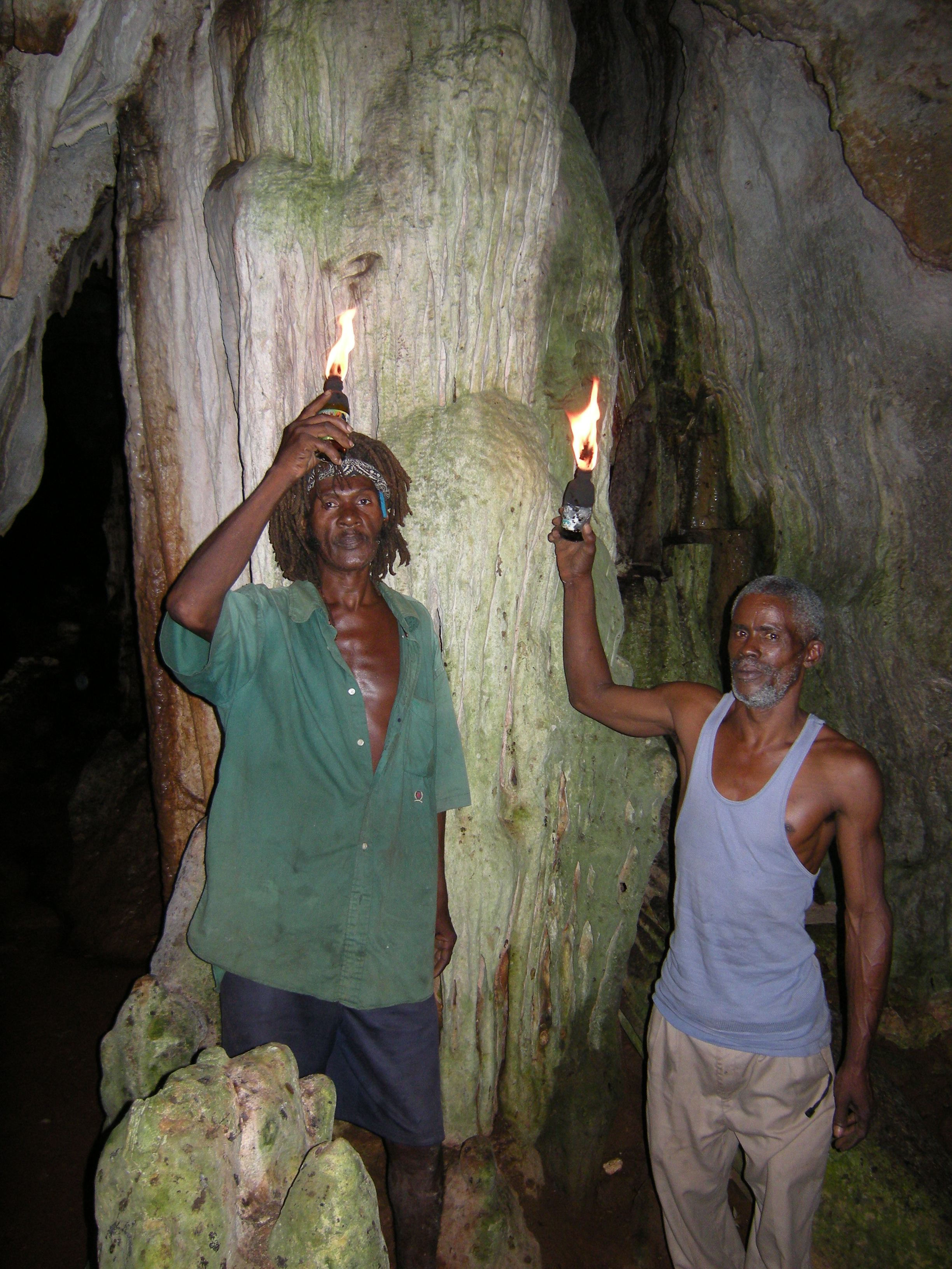 Name:  Jamaica 2009 - Negril - Red Ground - Porters Cave - DSCN9542.JPG
Views: 364
Size:  2.19 MB