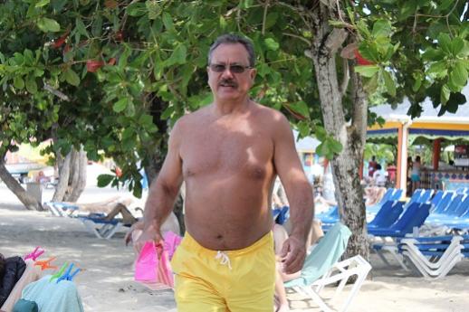 Name:  negril 28,2011 025.jpg
Views: 585
Size:  41.1 KB