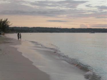 Name:  390170_2440371100578_1590810129_32342043_1441625516_n.jpg
Views: 765
Size:  10.7 KB