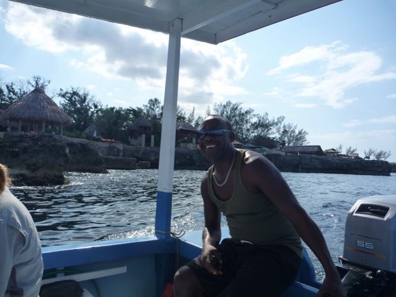 Name:  Jamaica 20110425 022 [800x600].jpg
Views: 567
Size:  58.0 KB