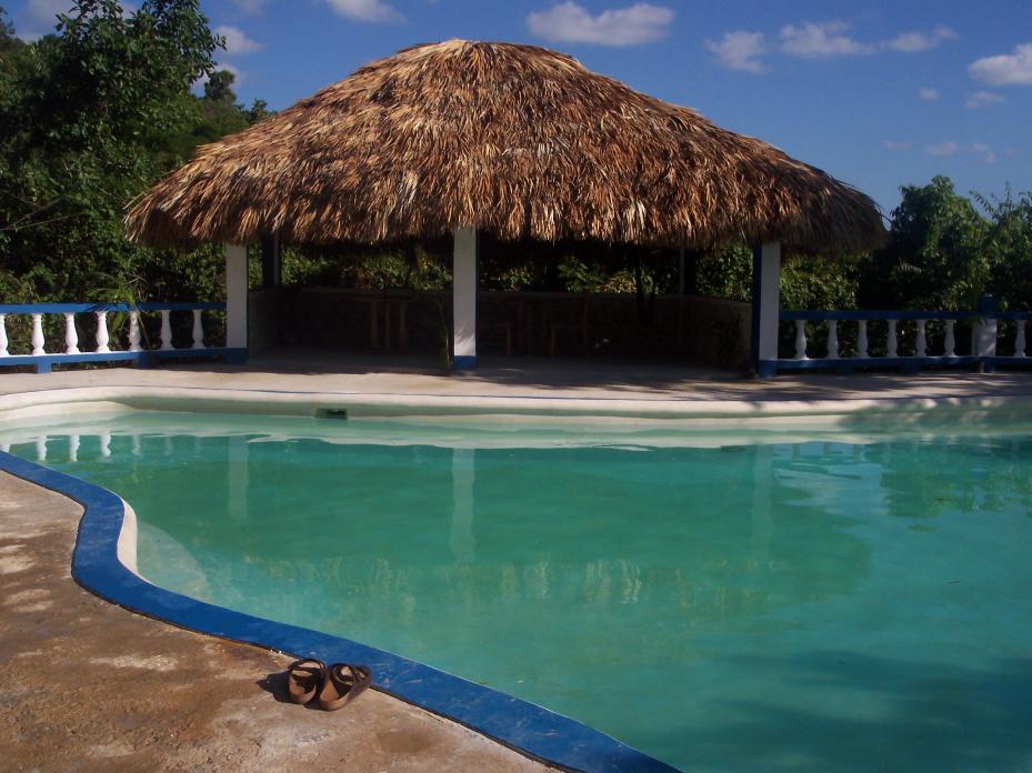 Name:  jamaica 2010 010.jpg
Views: 190
Size:  94.5 KB