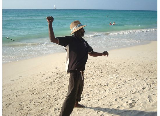 Name:  Crazy guy on the beach.jpg
Views: 610
Size:  47.5 KB