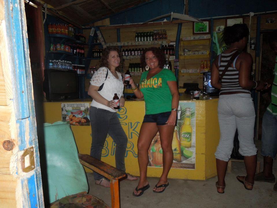 Name:  cave 4 bar.jpg
Views: 297
Size:  90.1 KB