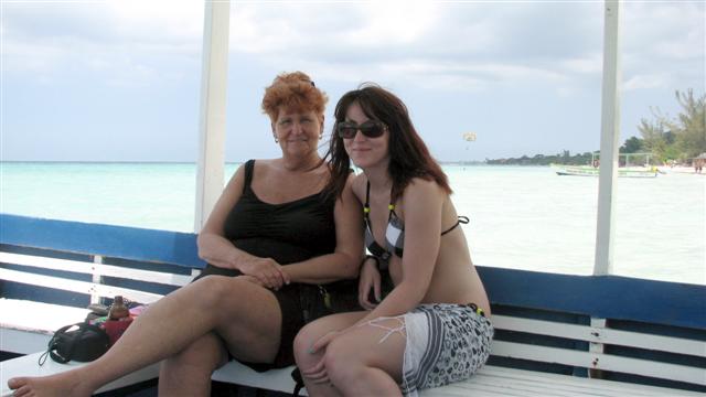 Name:  jamaica 2009 me and nicole 562 (Small).jpg
Views: 271
Size:  34.8 KB