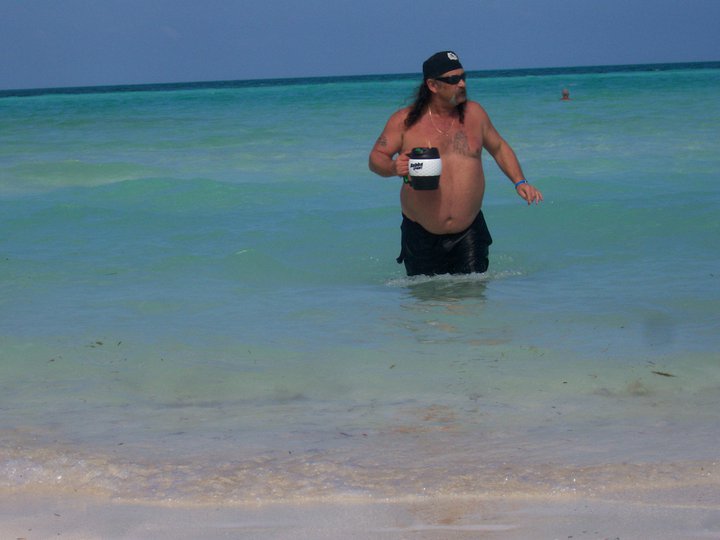 Name:  me n bubba in water cuba.jpg
Views: 569
Size:  44.0 KB