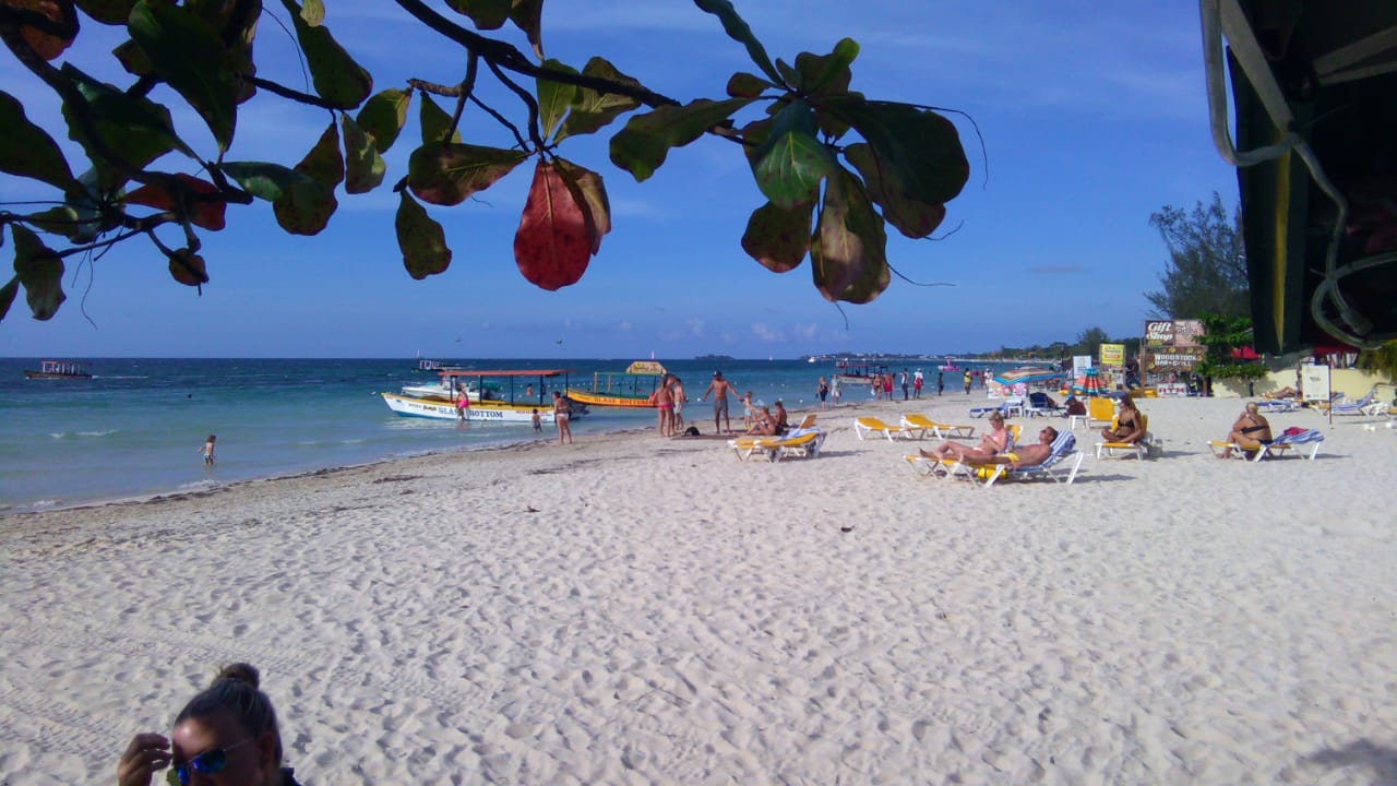 Day on the Beach January 5th, 2020 in Negril Jamaica
