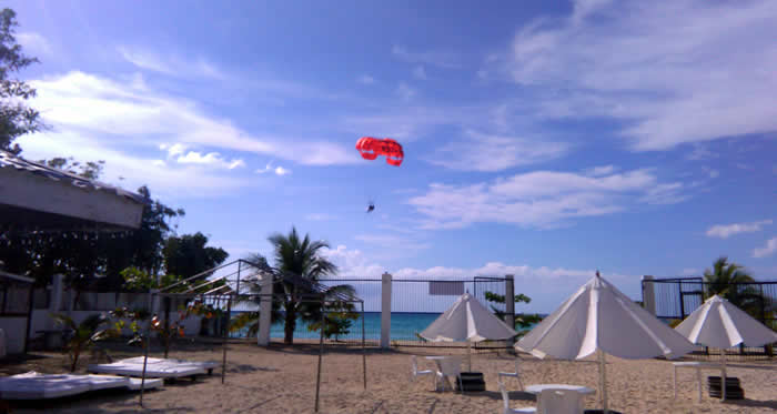 Parasiling in Negril Jamaica