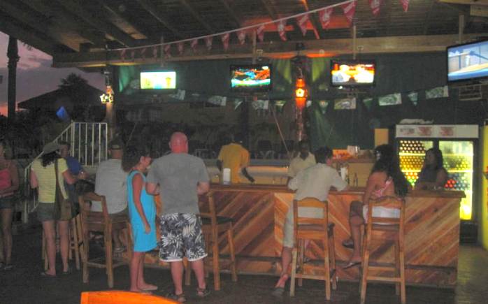 Seastar Inn Happy Hour r in Negril Jamaica