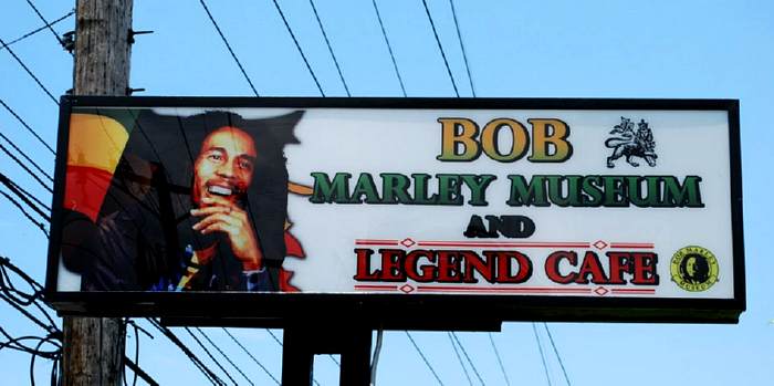 De Music Buzz in Negril Jamaica